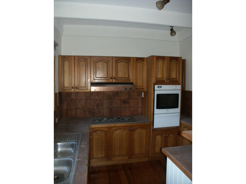 2A Warburton Street, Brunswick VIC 3056