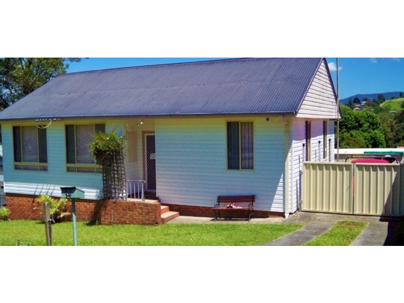34 Cambridge St, Berkeley NSW 2506