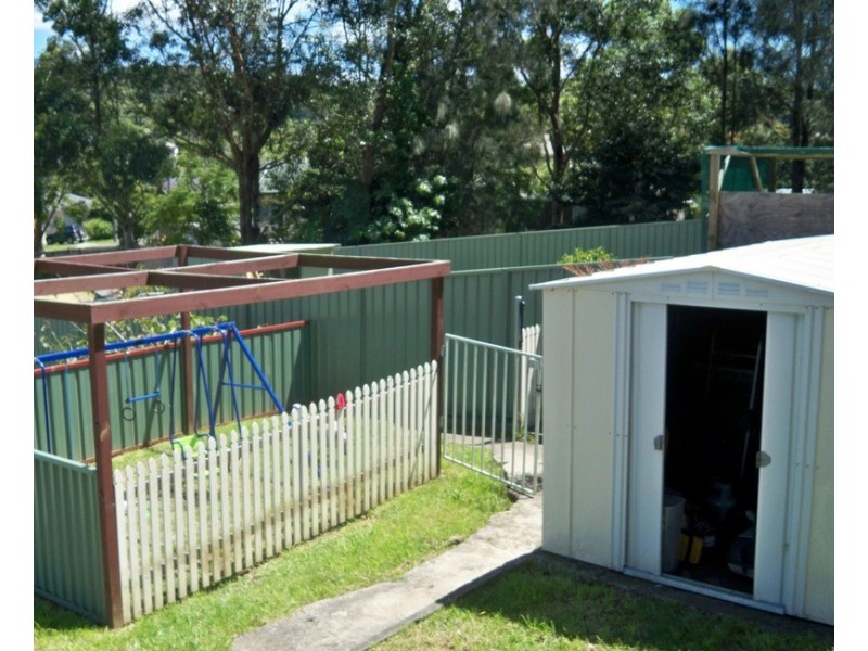 34 Cambridge St, Berkeley NSW 2506