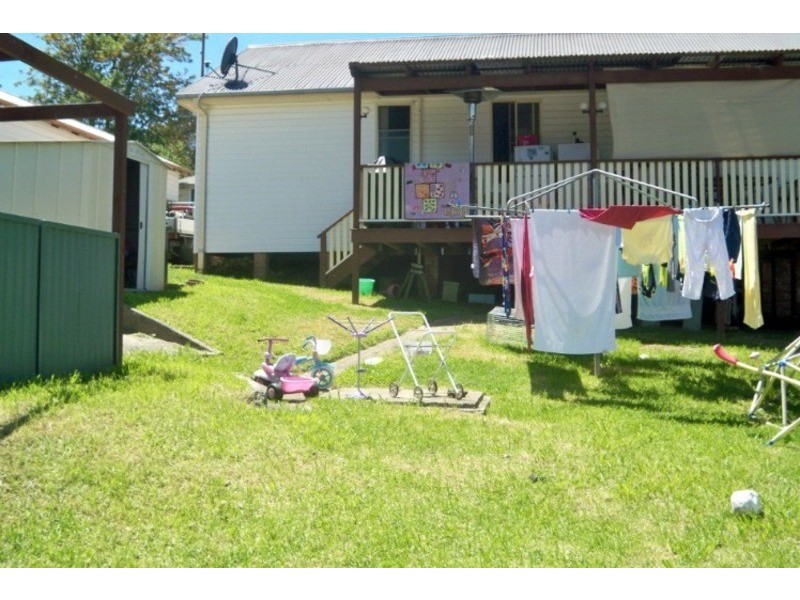 34 Cambridge St, Berkeley NSW 2506