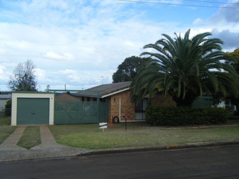 9 Joseph St, Kingaroy QLD 4610