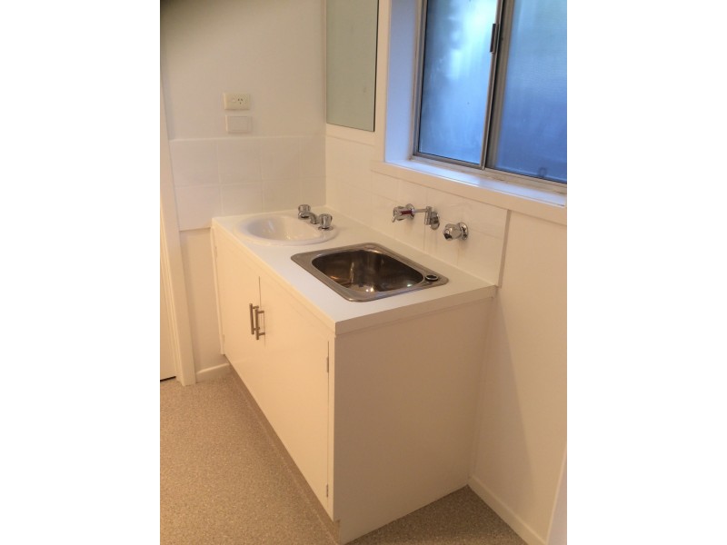 4/2-4 Morpeth Street, Newcomb VIC 3219