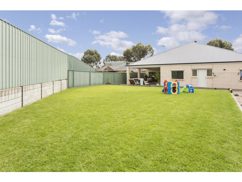 2 Holly Court, Mawson Lakes SA 5095