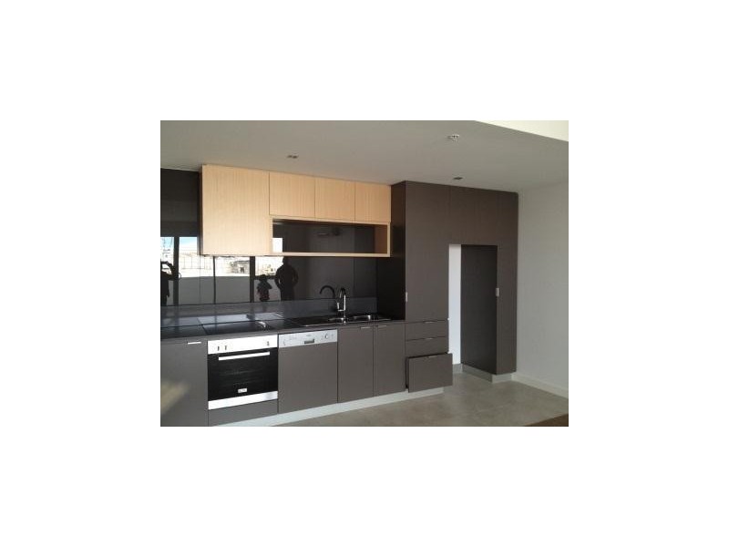 13/12 Crefden Street, Maidstone VIC 3012