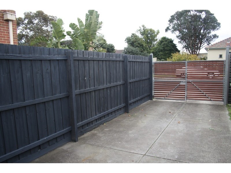 220 Mansfield Street, Thornbury VIC 3071