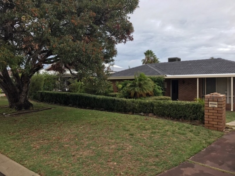 8 Finch Court, Kingsley WA 6026