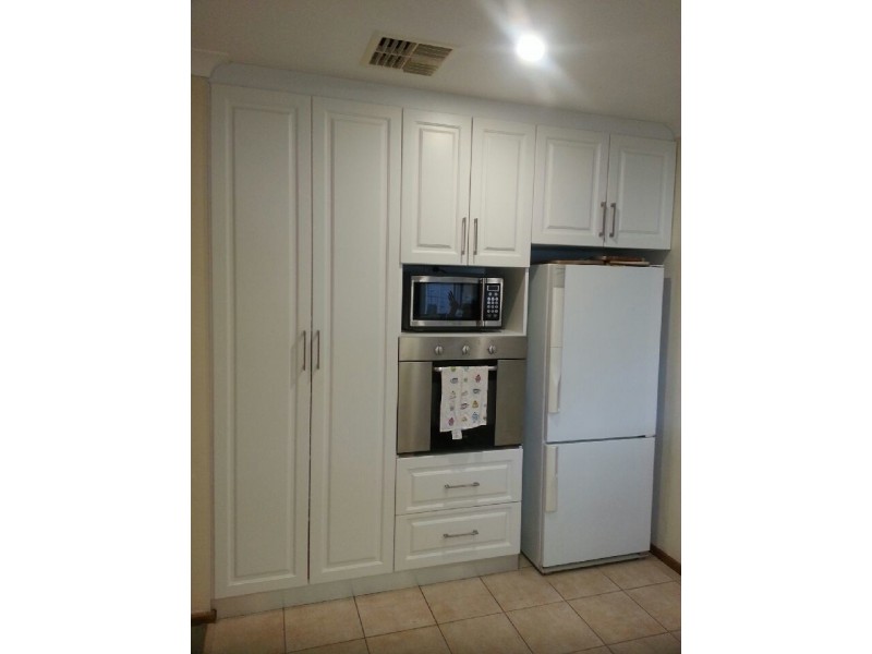 8 Finch Court, Kingsley WA 6026