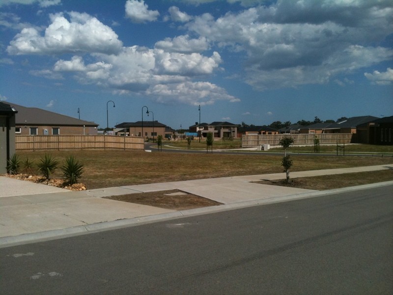 14 Eva Florence Way, Narre Warren South VIC 3805