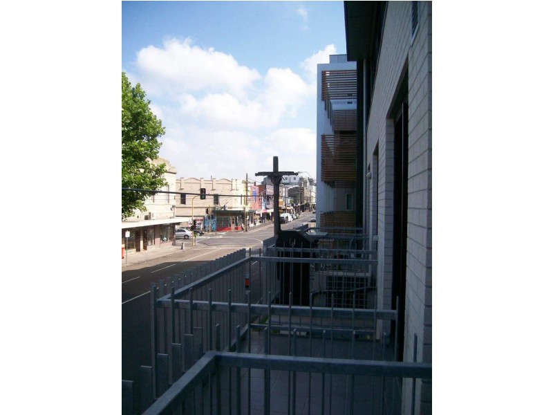 17/220 Barkly Street, St Kilda VIC 3182