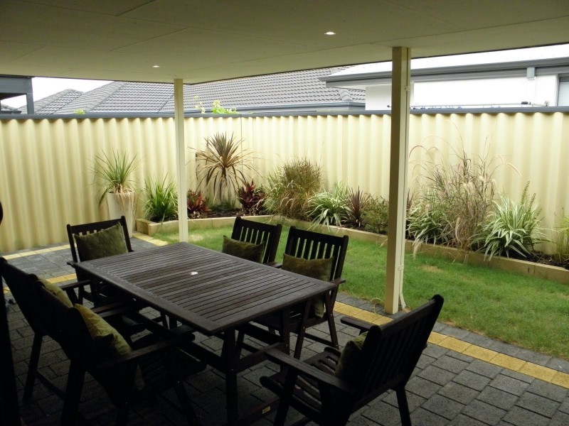 12 Dorchester Turn, Canning Vale WA 6155