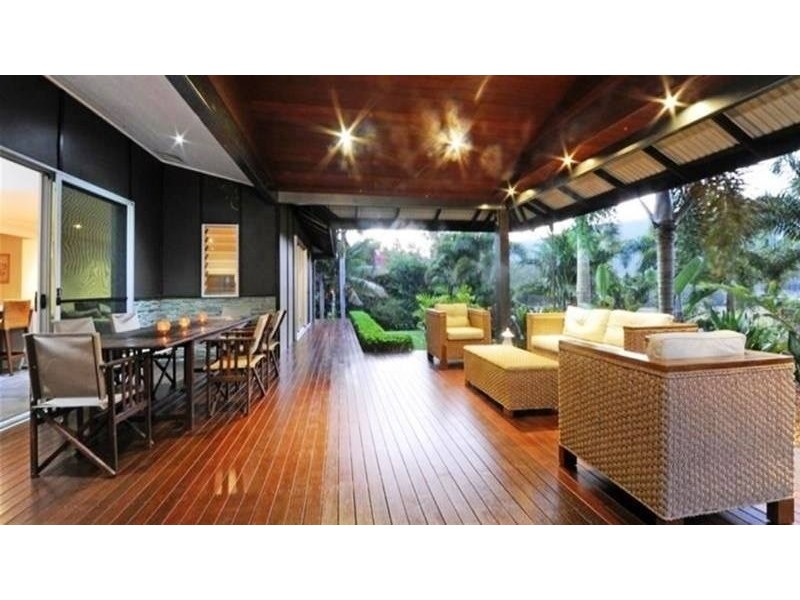 42 Holloway Drive, Sugarloaf QLD 4800