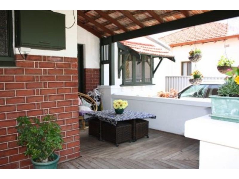 17 Robinson Street, Inglewood WA 6052