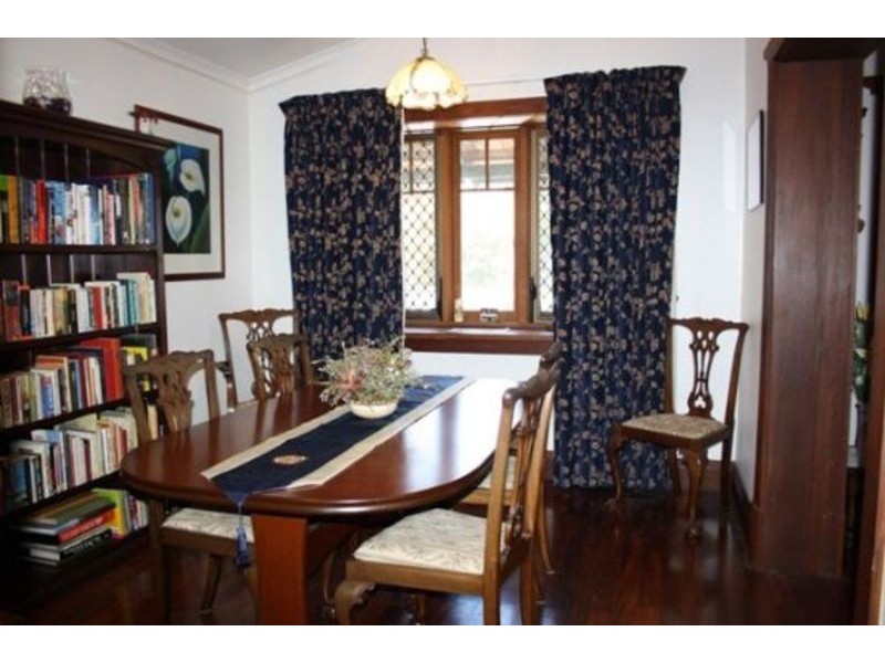 17 Robinson Street, Inglewood WA 6052