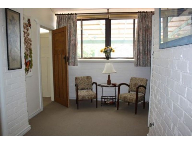 17 Robinson Street, Inglewood WA 6052