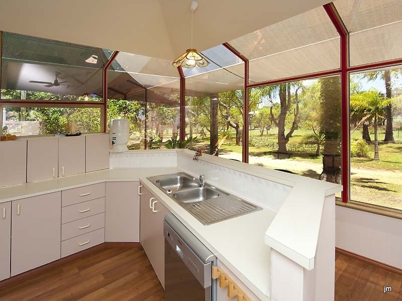 91 Mustang Road, Champion Lakes WA 6111