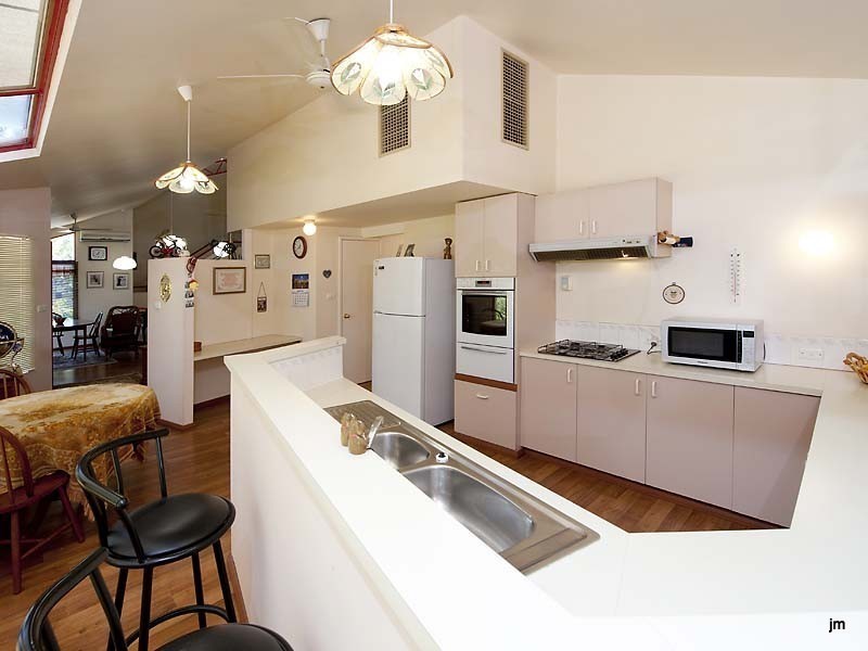 91 Mustang Road, Champion Lakes WA 6111