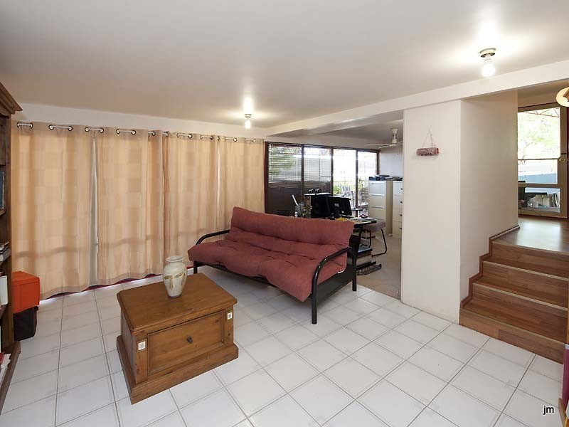 91 Mustang Road, Champion Lakes WA 6111