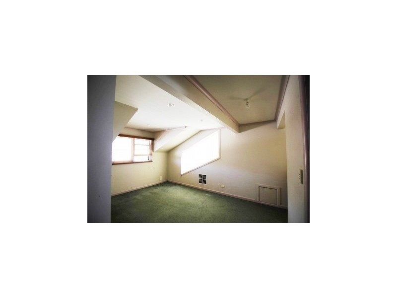 25 Champion Road, Williamstown VIC 3016