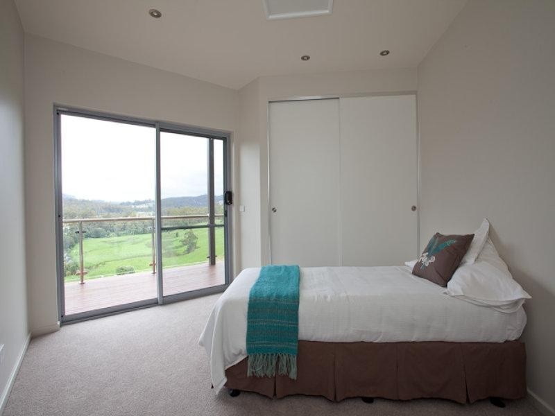 8 Donvista Drive, Devonport TAS 7310