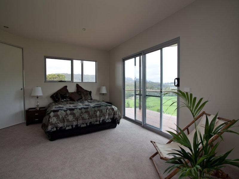 8 Donvista Drive, Devonport TAS 7310