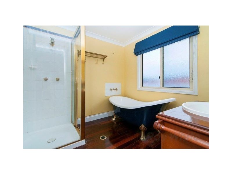 23 Greenways Esplanade, Parkinson QLD 4115