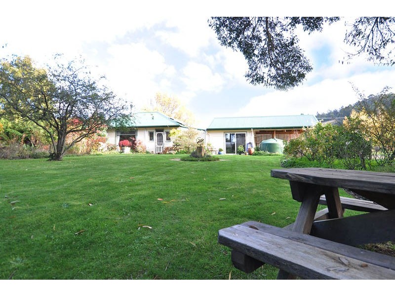 2  Archers Rd, Franklin TAS 7113