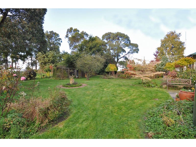 2  Archers Rd, Franklin TAS 7113