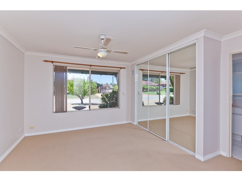 16 Ballard Mews, Success WA 6164