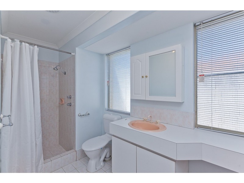 16 Ballard Mews, Success WA 6164