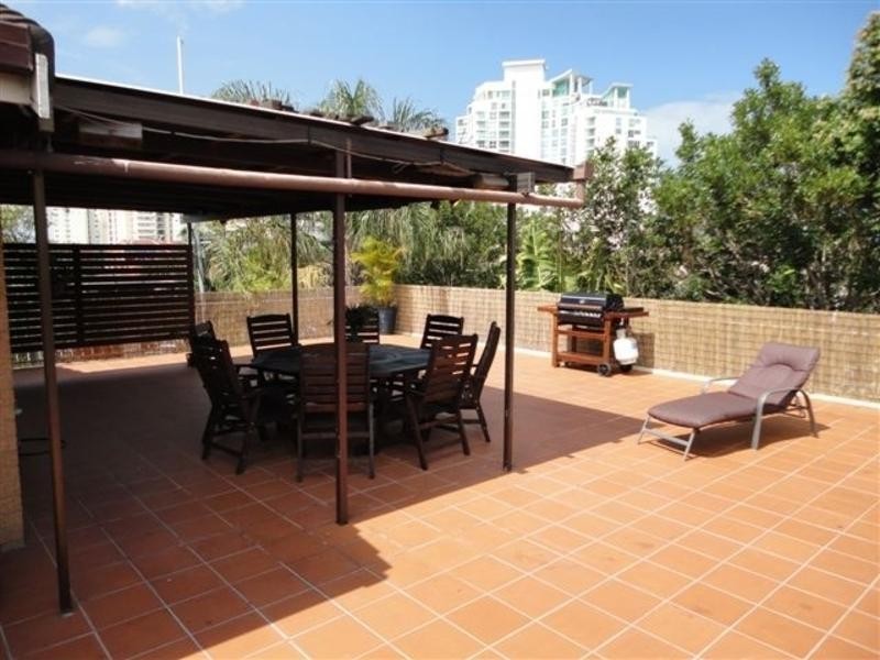 9/22 Whiting St, Labrador QLD 4215