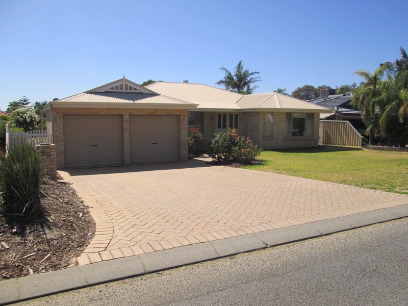 69 Castlegate Way, Woodvale WA 6026
