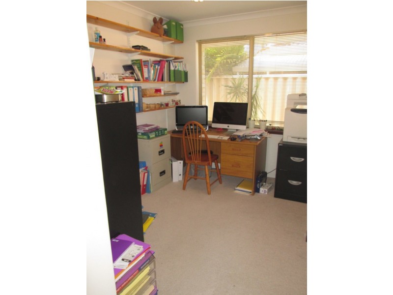 69 Castlegate Way, Woodvale WA 6026