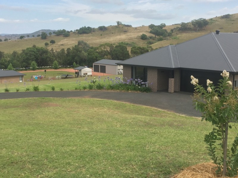 8 Lighthorse Parade, Glenbawn NSW 2337