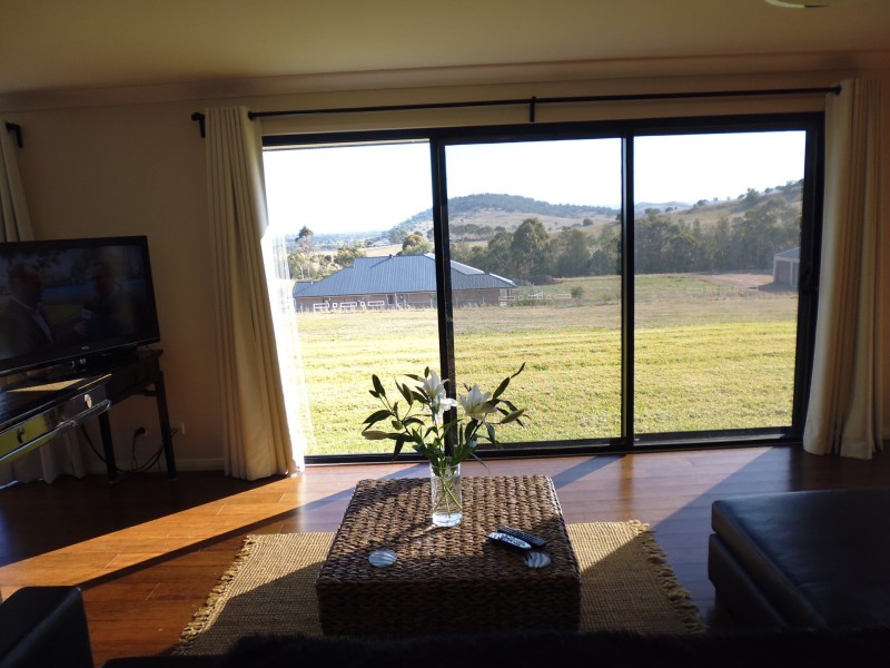 8 Lighthorse Parade, Glenbawn NSW 2337