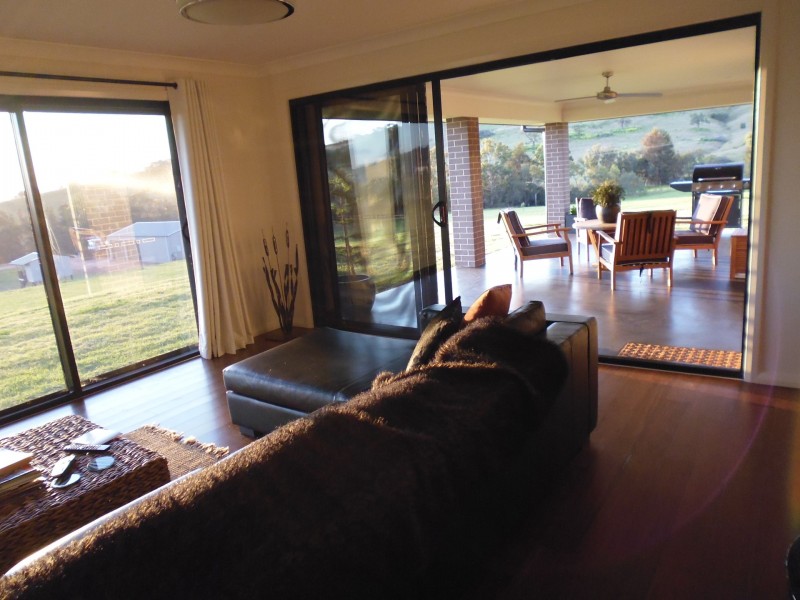 8 Lighthorse Parade, Glenbawn NSW 2337