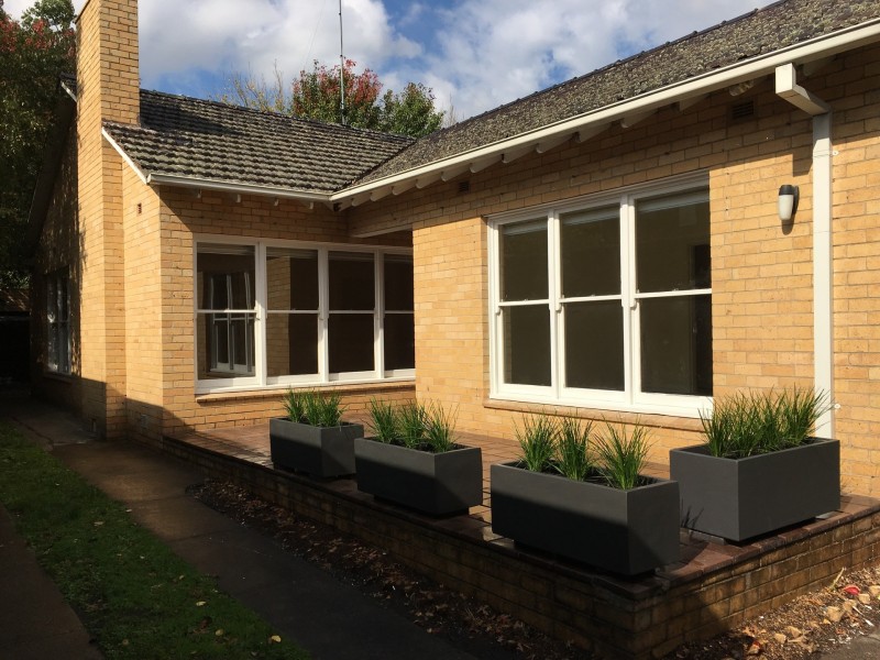 1 Grosvenor Road, Glen Iris VIC 3146