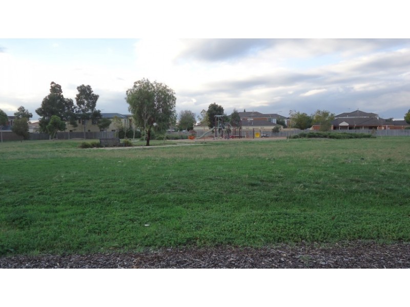 18 Carnaby Close, Hoppers Crossing VIC 3029