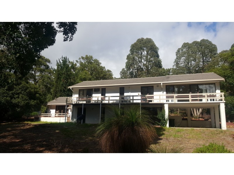 38 Jackson Road, Kalamunda WA 6076