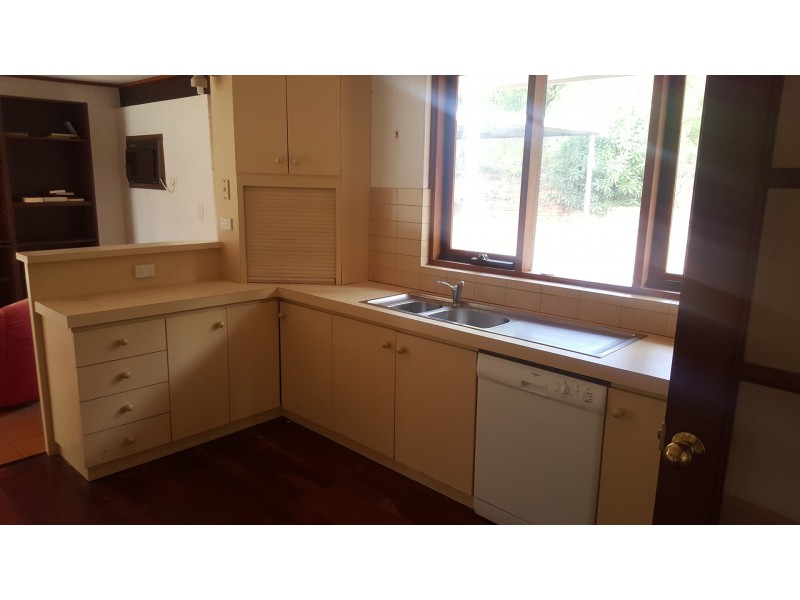 38 Jackson Road, Kalamunda WA 6076