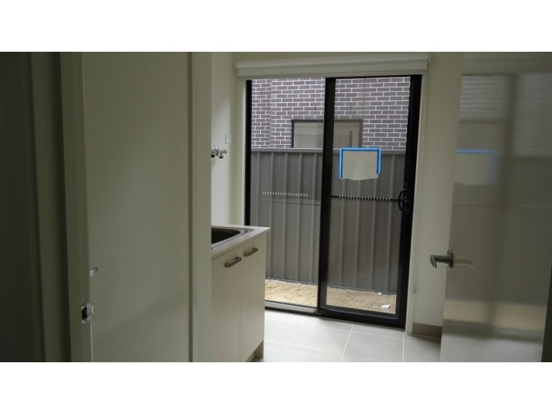 8 Rosehall Street, Tarneit VIC 3029