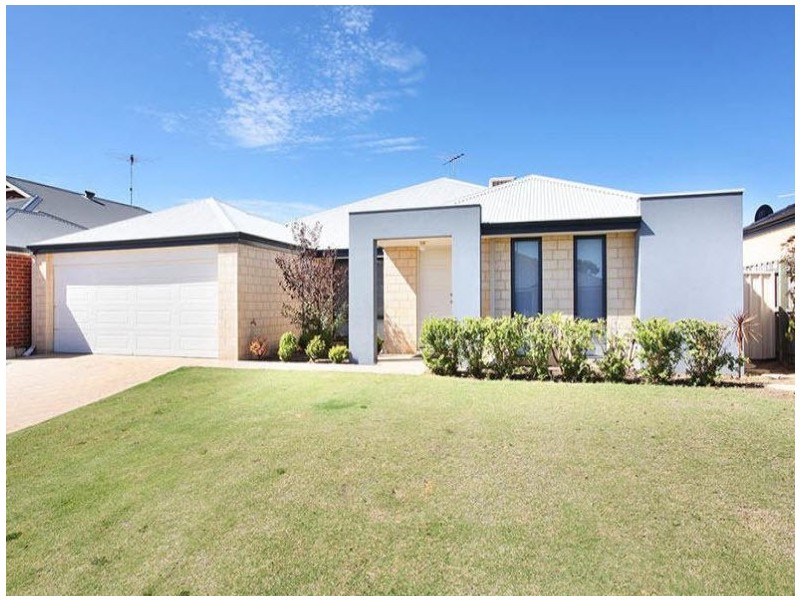 3 Varia Way, Halls Head WA 6210