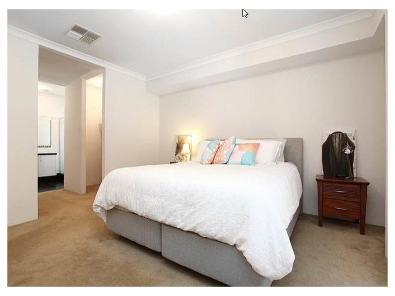 3 Varia Way, Halls Head WA 6210