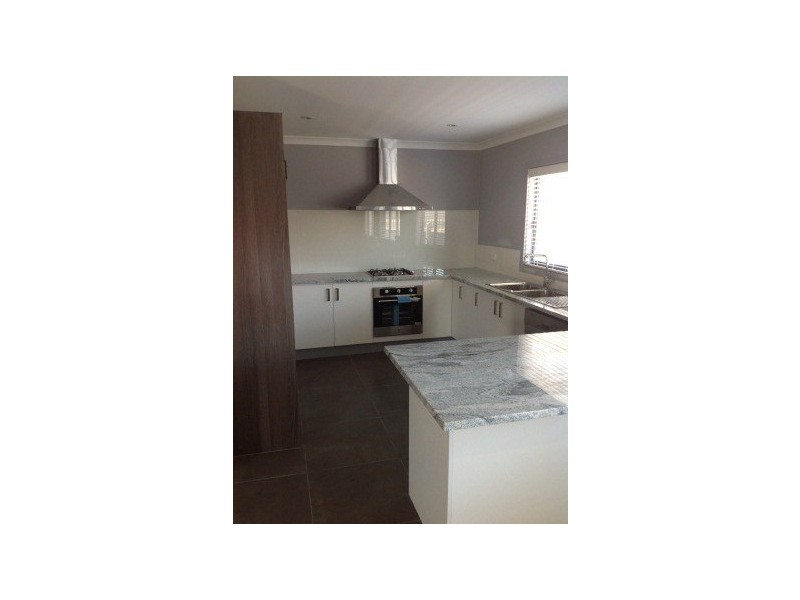 21 Carmen Street, Newport VIC 3015