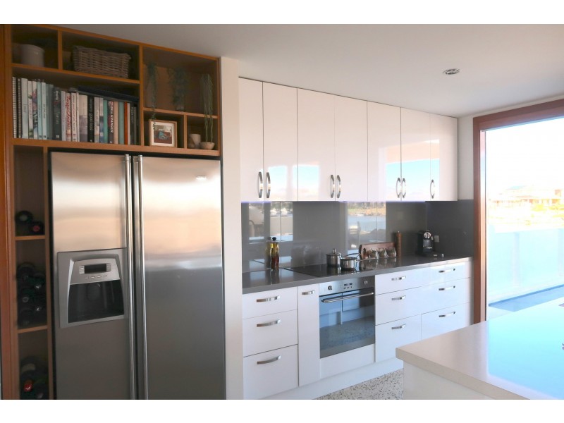 9 Britannia Parade, Hindmarsh Island SA 5214