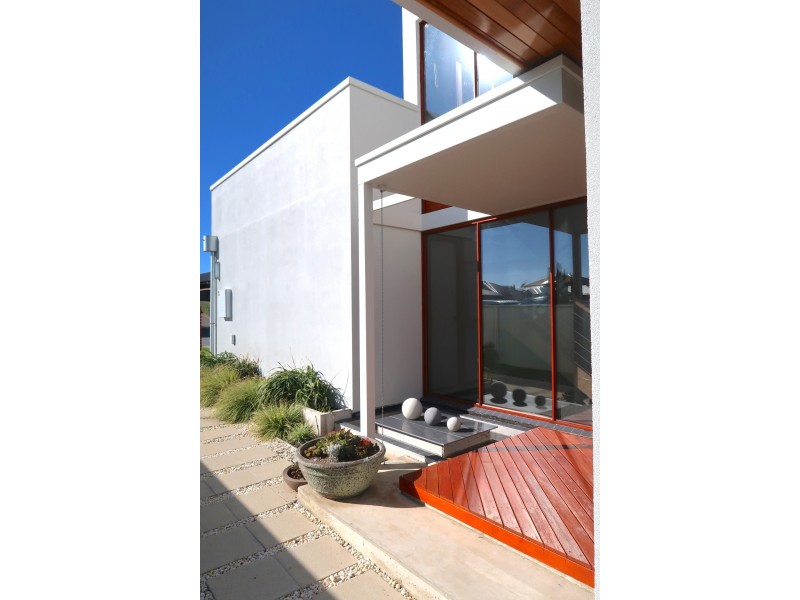 9 Britannia Parade, Hindmarsh Island SA 5214