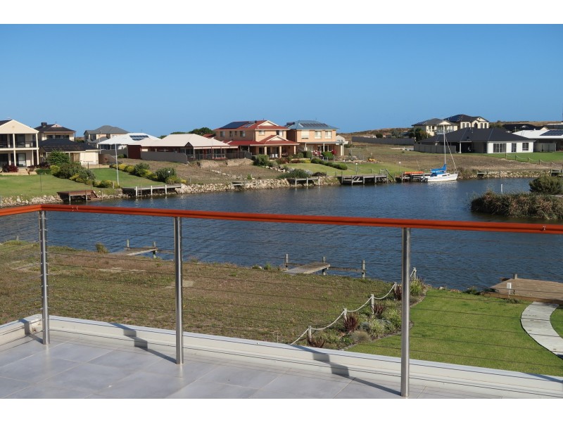 9 Britannia Parade, Hindmarsh Island SA 5214