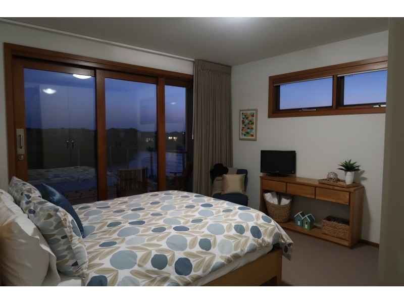 9 Britannia Parade, Hindmarsh Island SA 5214