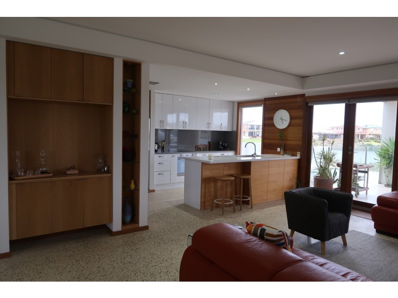 9 Britannia Parade, Hindmarsh Island SA 5214