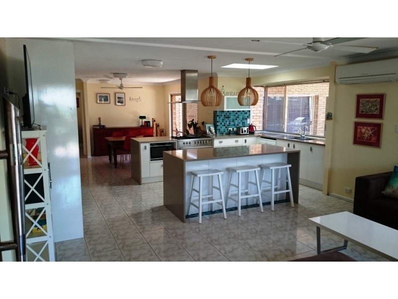 24 Iluka Avenue, Buddina QLD 4575