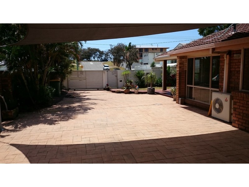 24 Iluka Avenue, Buddina QLD 4575